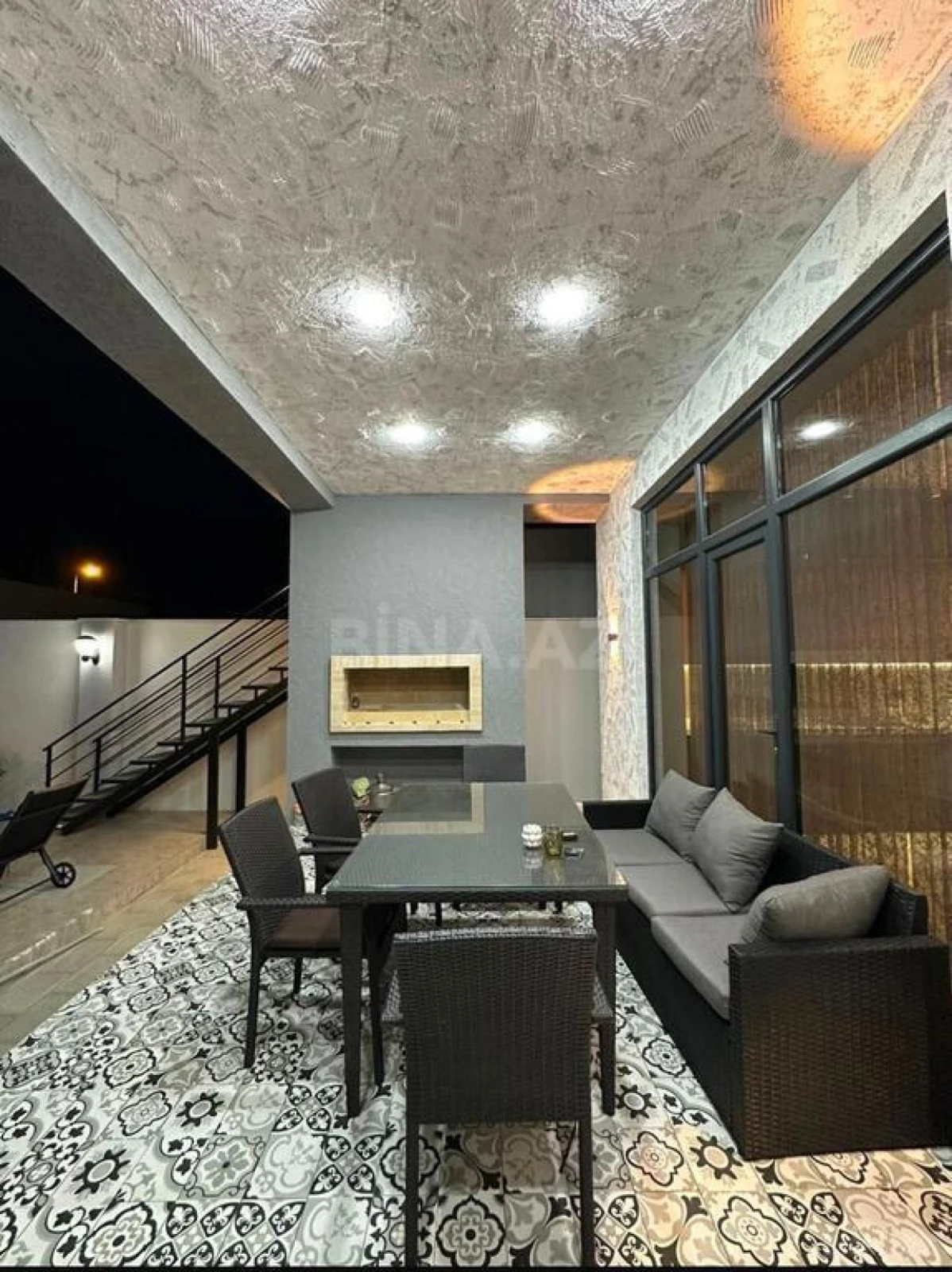 Satılır 4 otaqlı həyət evi 200 m²