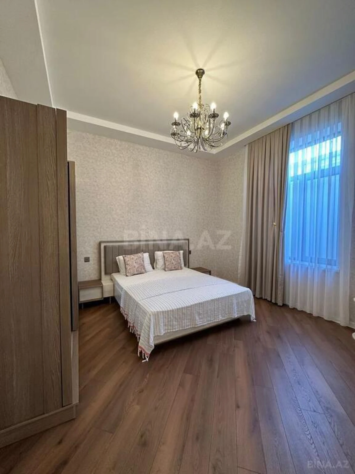 Satılır 4 otaqlı həyət evi 200 m²