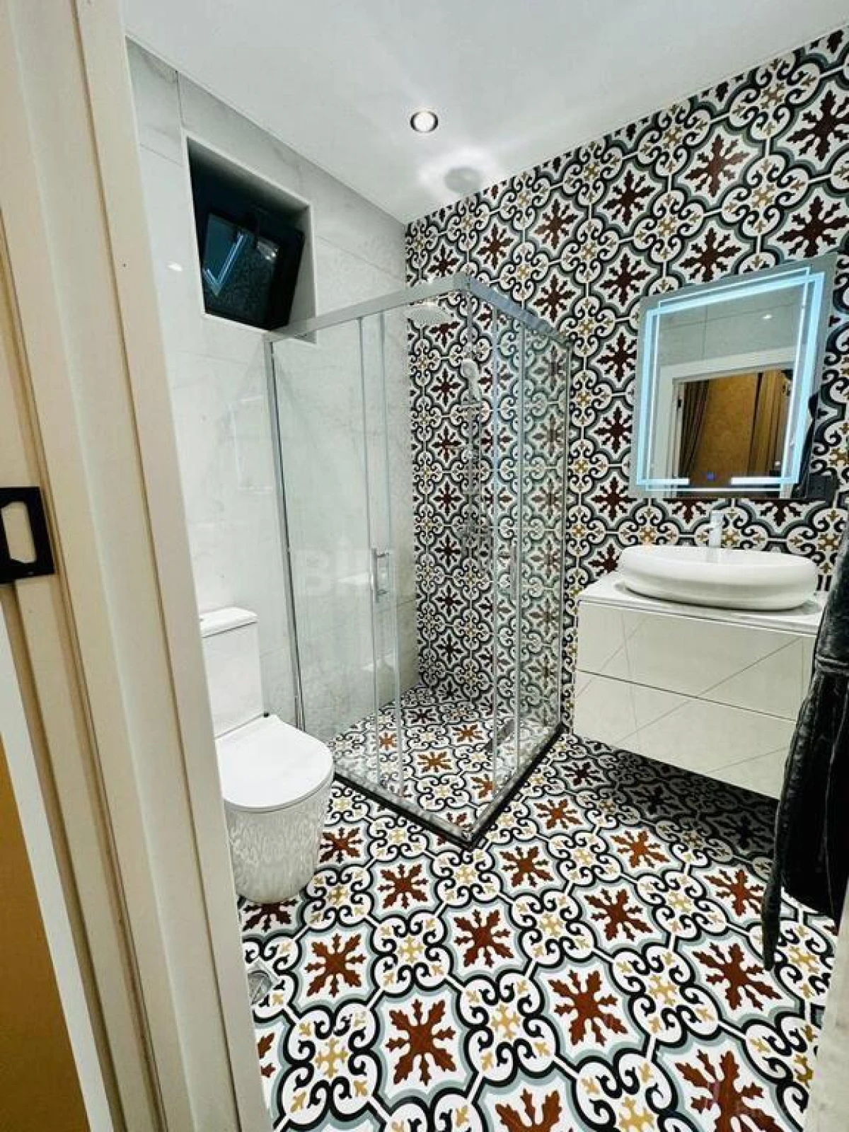 Satılır 4 otaqlı həyət evi 200 m²