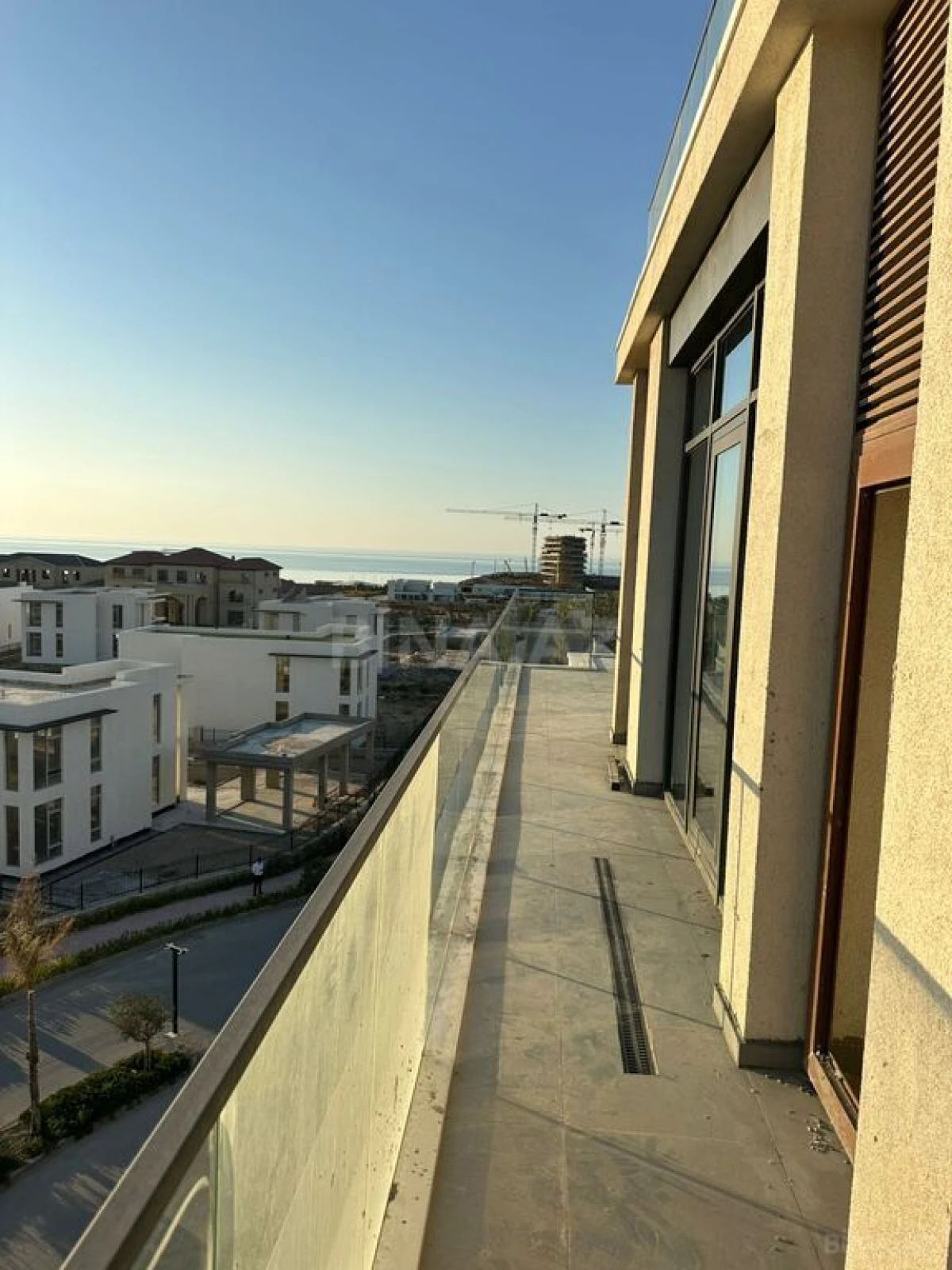 Satılır 2 otaqlı mənzil 85.7 m²