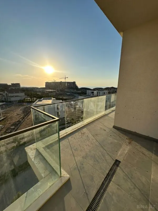 Satılır 2 otaqlı mənzil 85.7 m²