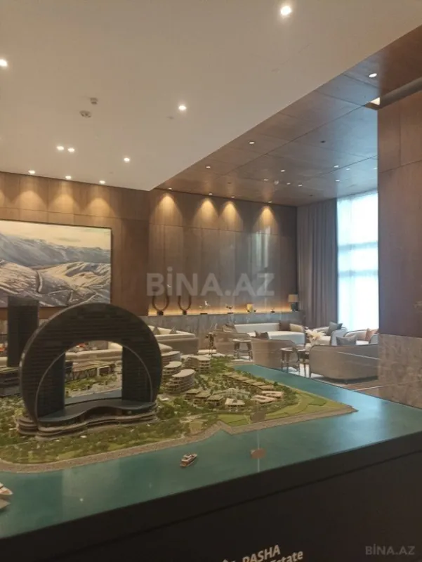 Satılır 3 otaqlı mənzil 172 m²