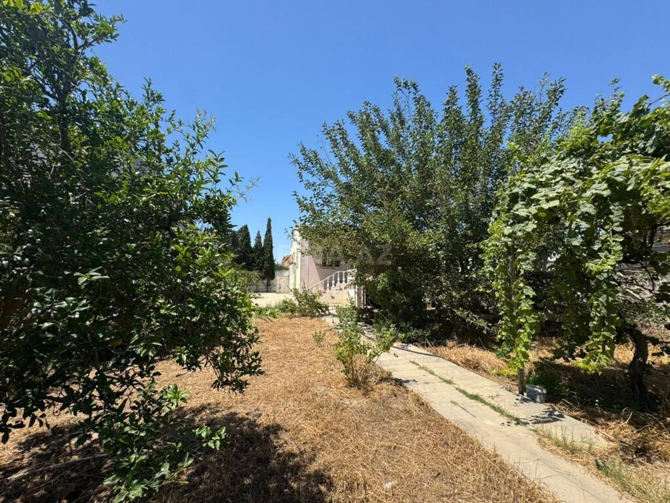 Satılır torpaq sahəsi 10 m²