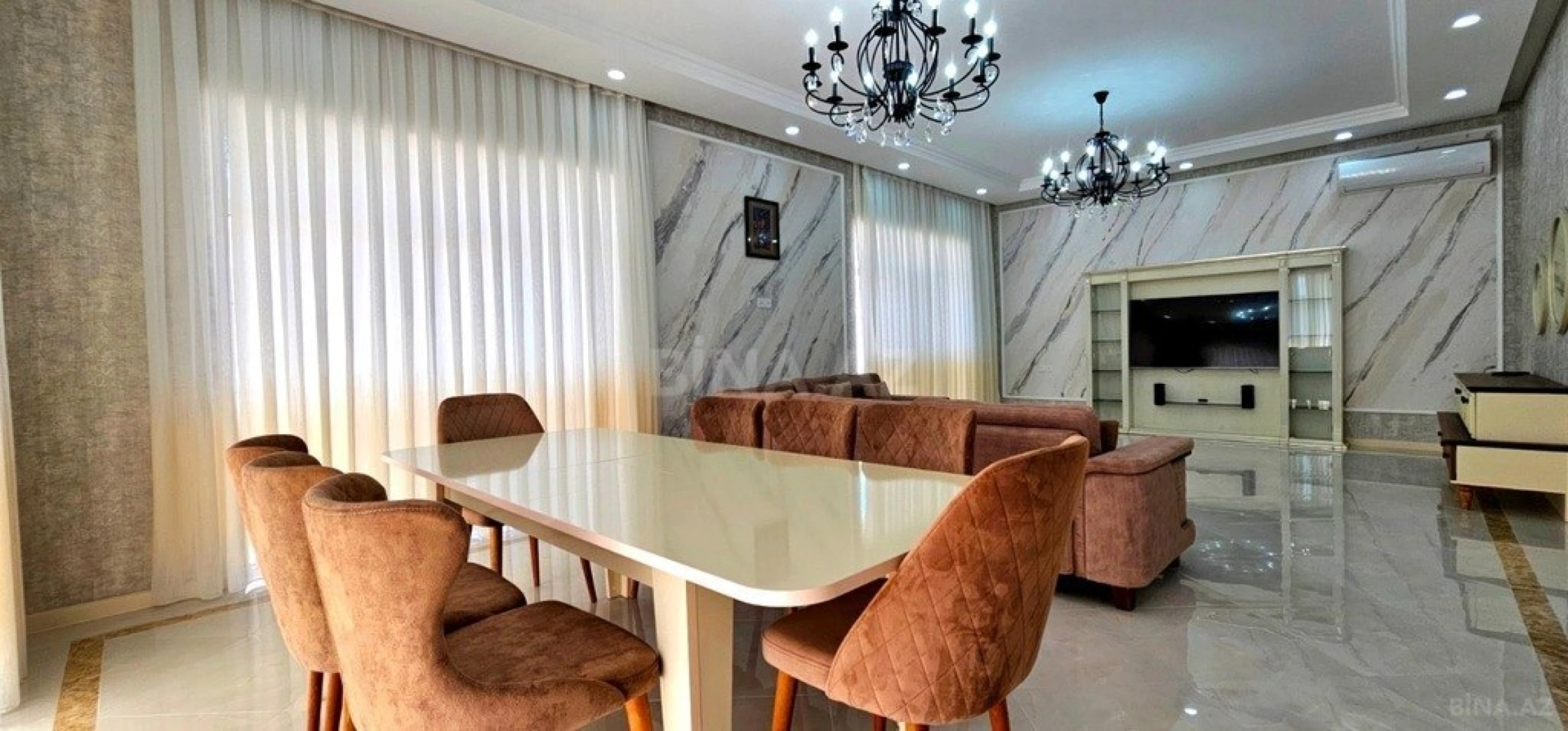 Satılır 5 otaqlı həyət evi 250 m²