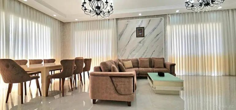 Satılır 5 otaqlı həyət evi 250 m²