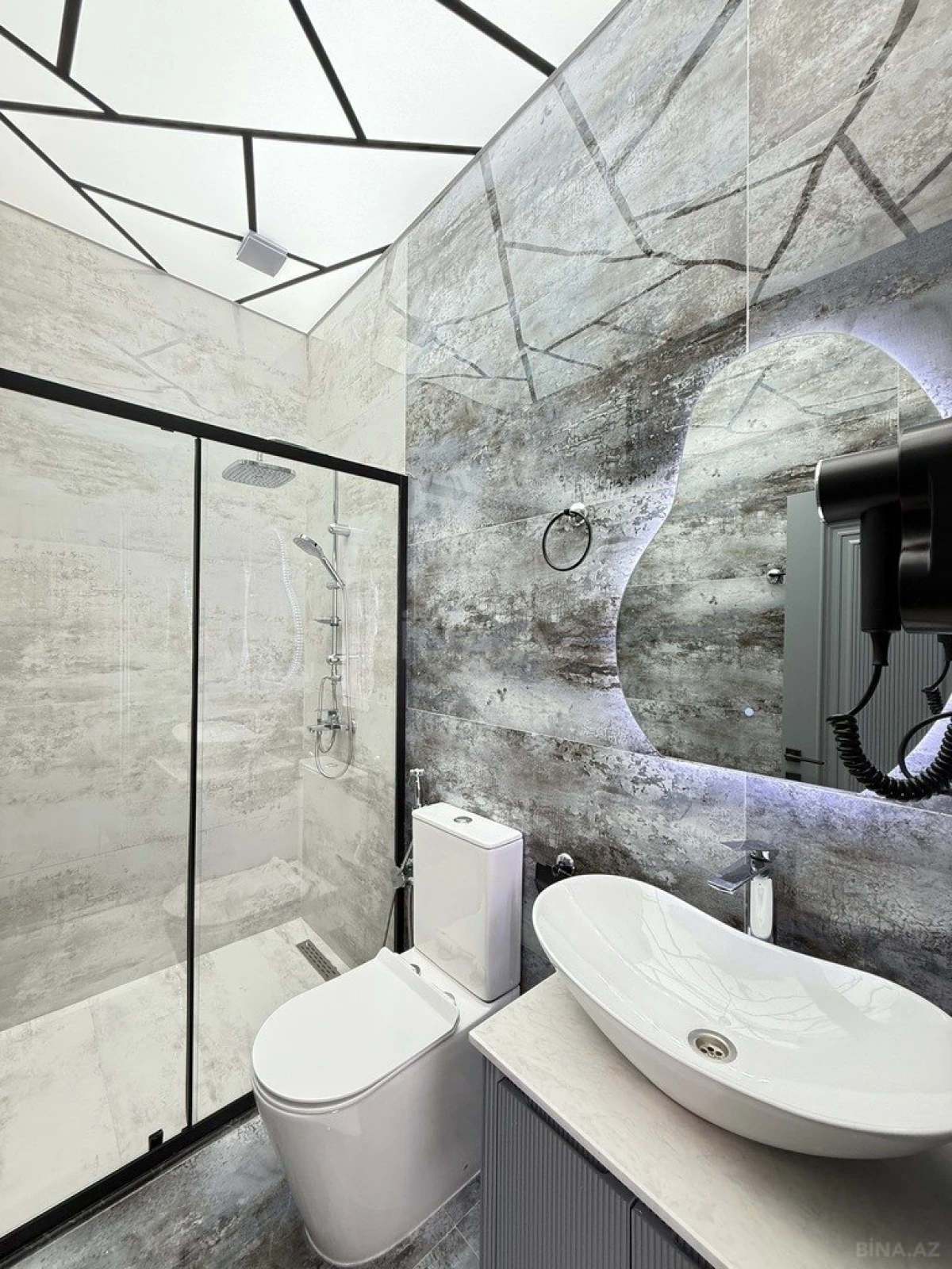 Satılır 4 otaqlı həyət evi 135 m²