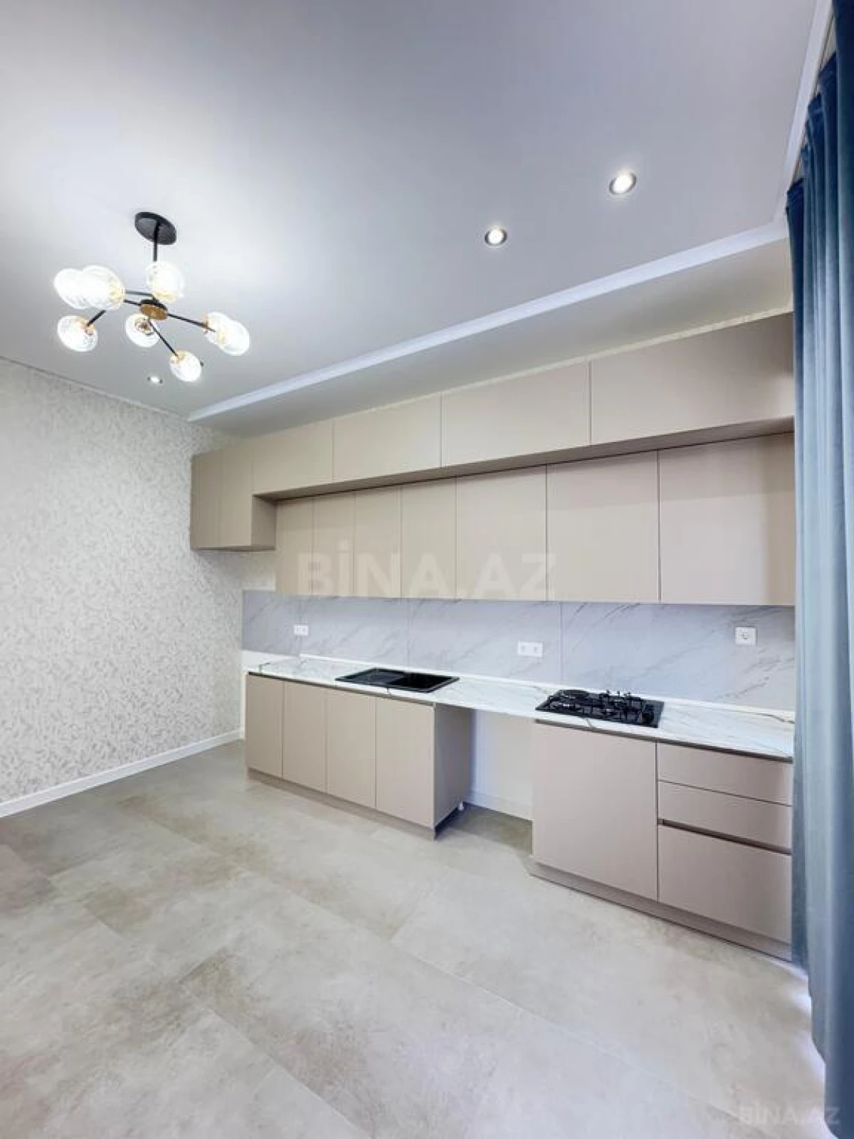 Satılır 4 otaqlı həyət evi 180 m²