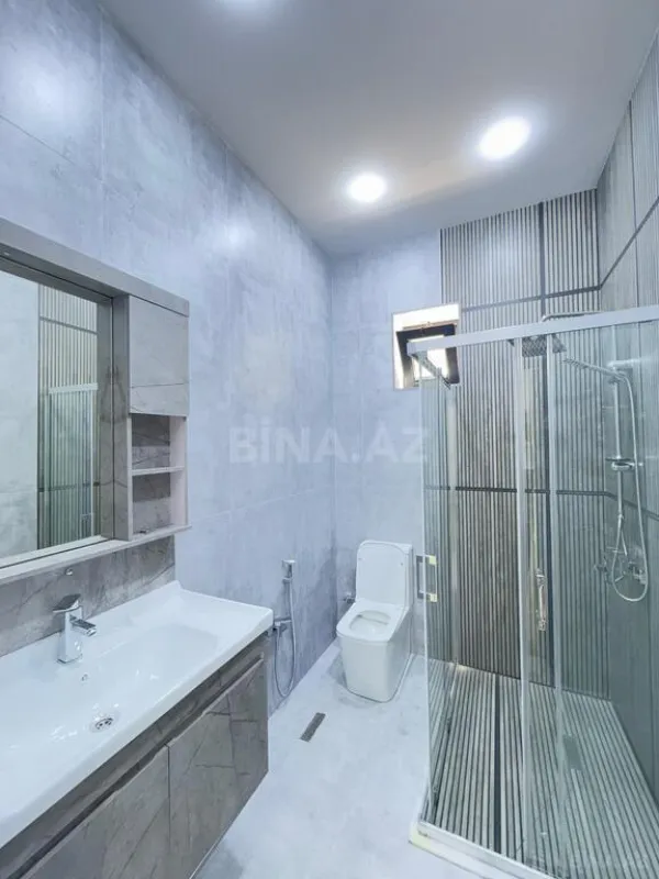 Satılır 4 otaqlı həyət evi 180 m²