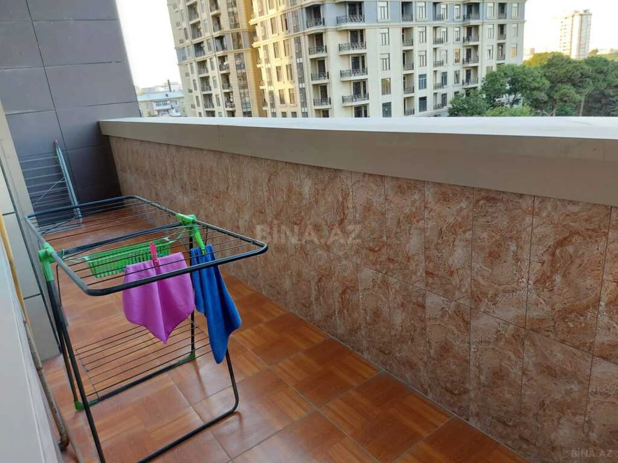 Kirayə verilir 2 otaqlı mənzil 75 m²