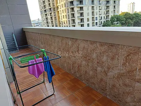 Kirayə verilir 2 otaqlı mənzil 75 m²