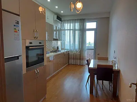 Kirayə verilir 2 otaqlı mənzil 75 m²