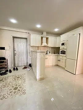 Kirayə verilir 2 otaqlı mənzil 67 m²