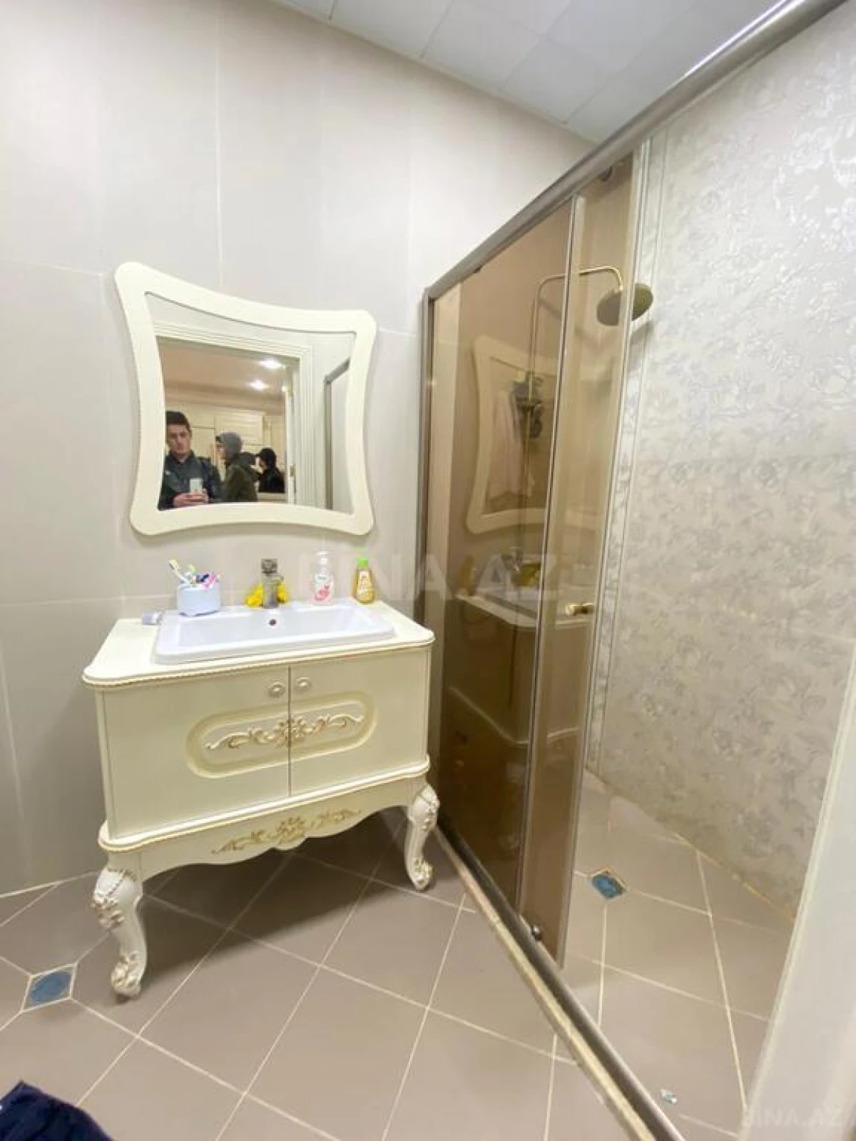 Kirayə verilir 2 otaqlı mənzil 67 m²