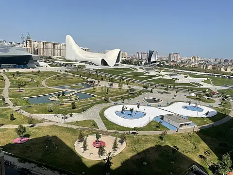 Kirayə verilir 3 otaqlı mənzil 145 m² — Bakı, 5-ci mikrorayon 3 otaq 145.00 m²