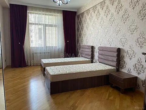 Kirayə verilir 3 otaqlı mənzil 145 m²