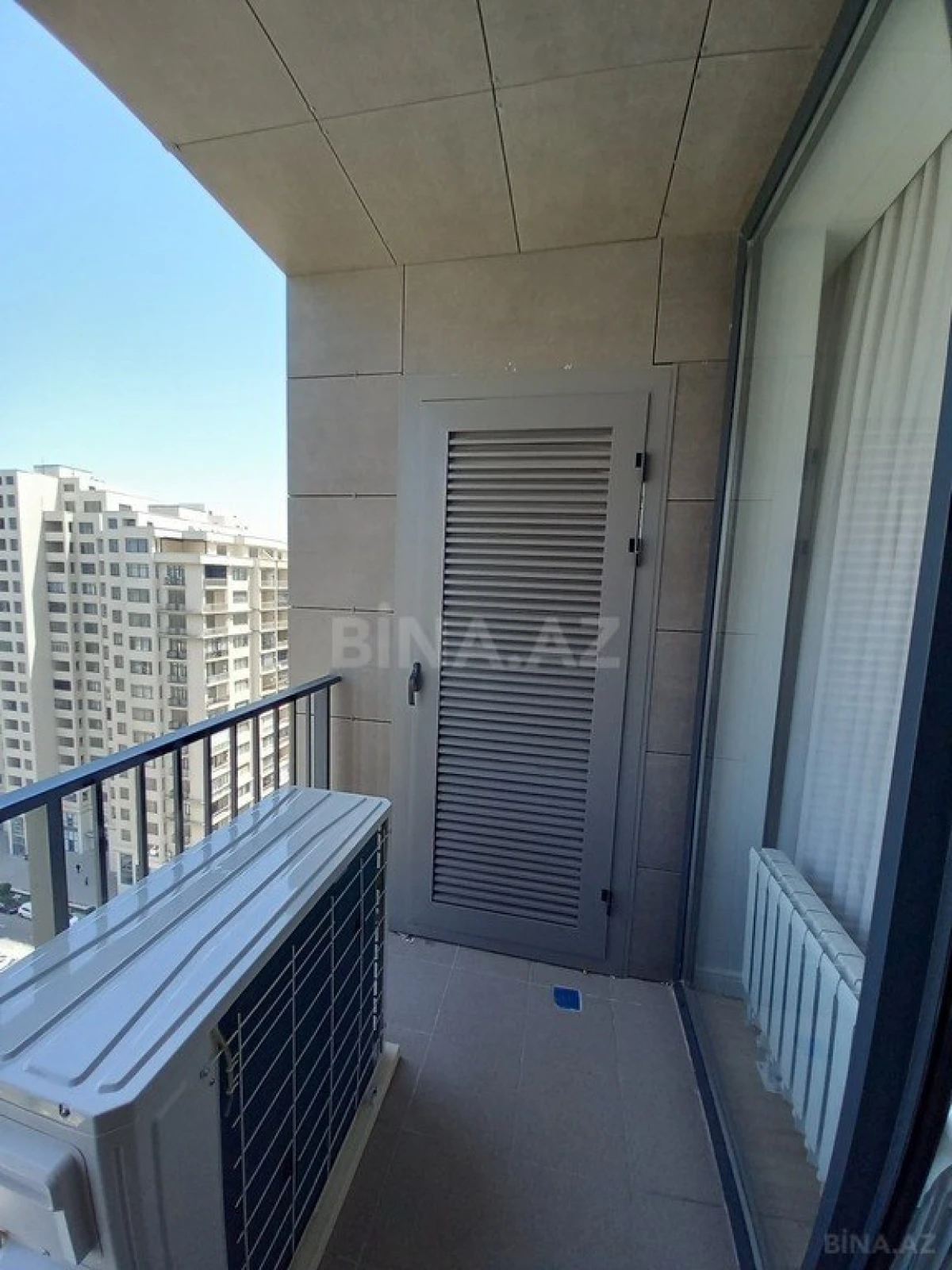 Satılır 2 otaqlı mənzil 79.3 m²