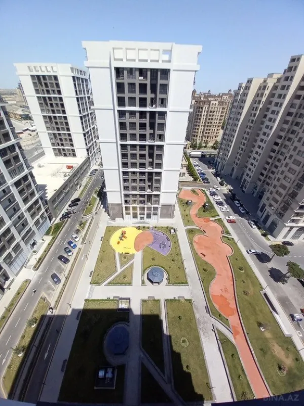 Satılır 2 otaqlı mənzil 79.3 m²