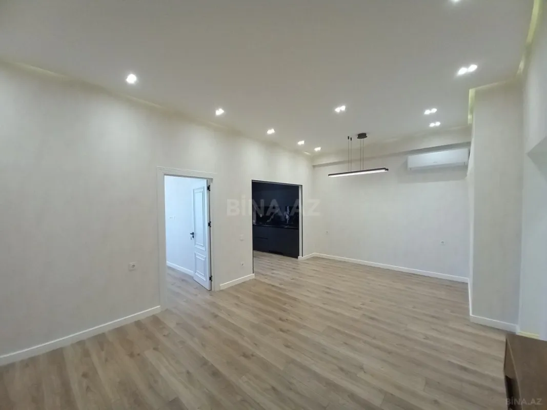 Satılır 2 otaqlı mənzil 79.3 m²