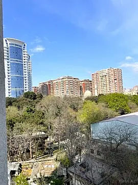 Satılır 2 otaqlı mənzil 81 m²