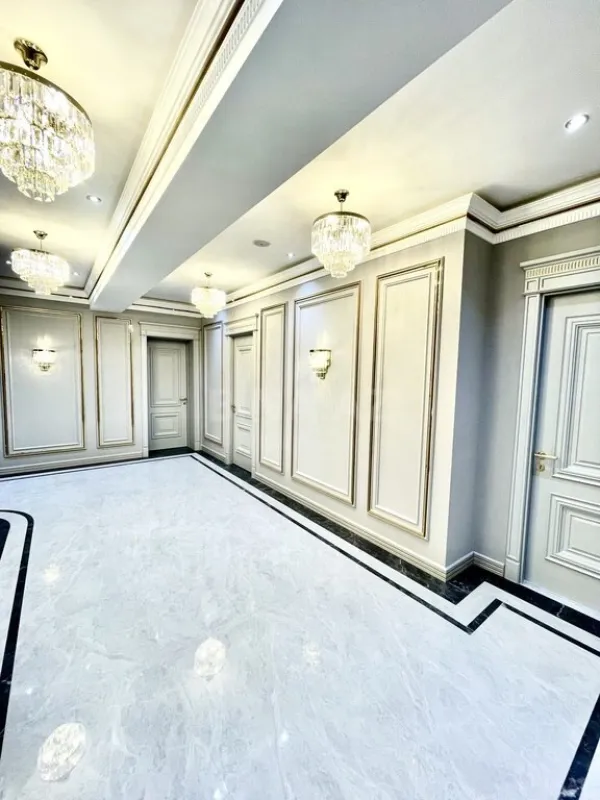 Satılır 4 otaqlı mənzil 147 m²