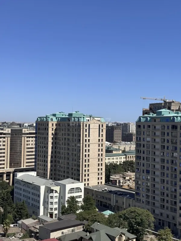 Satılır 3 otaqlı mənzil 150 m²