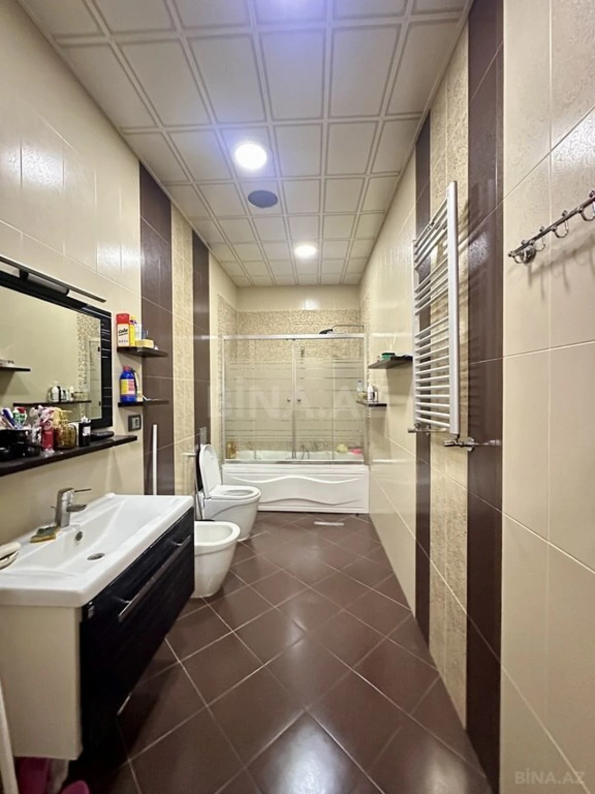 Satılır 3 otaqlı mənzil 150 m²