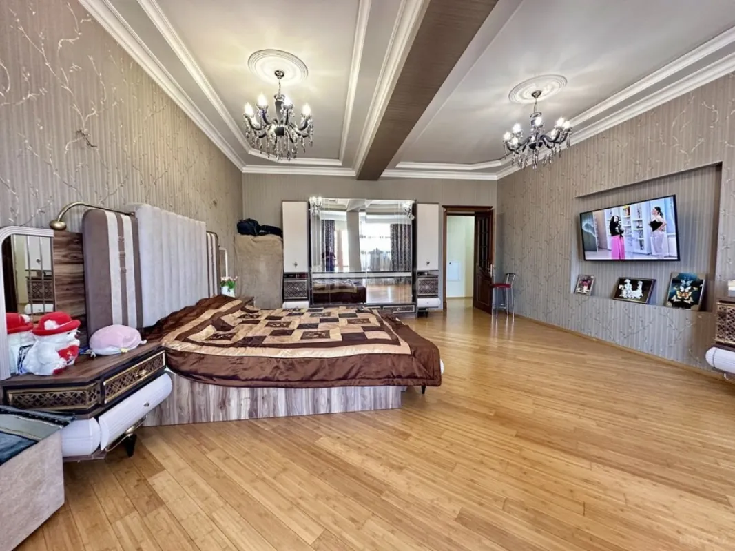 Satılır 3 otaqlı mənzil 150 m²