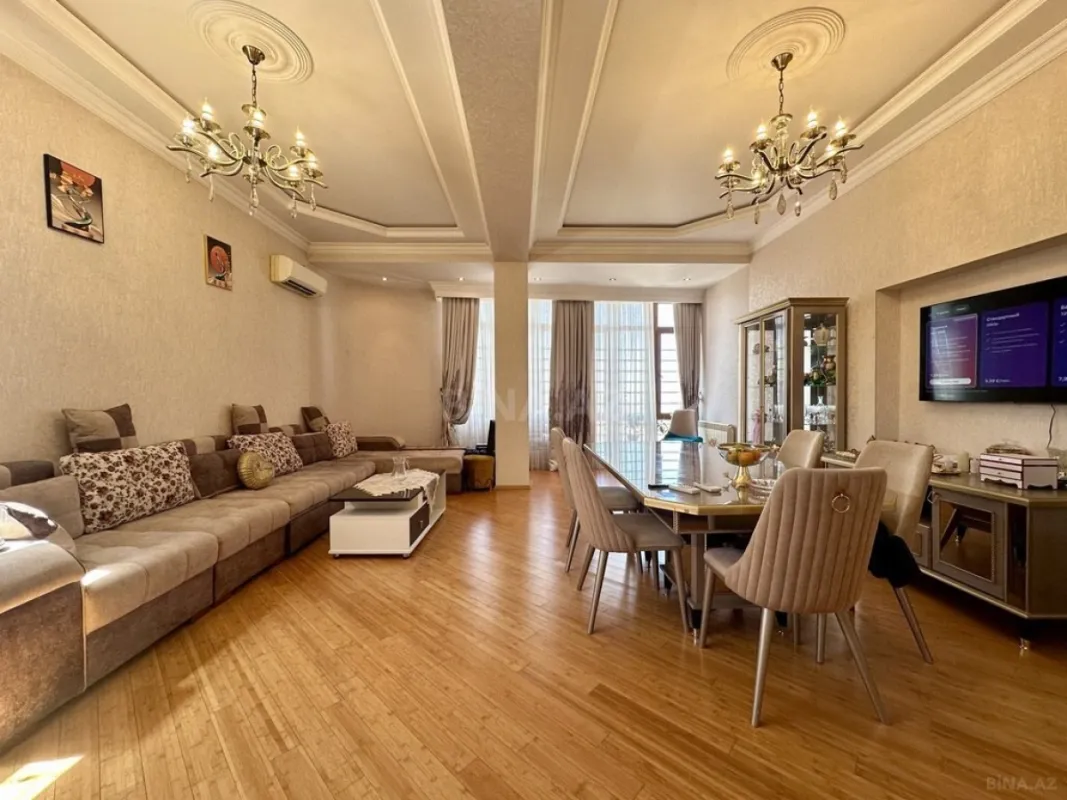 Satılır 3 otaqlı mənzil 150 m²