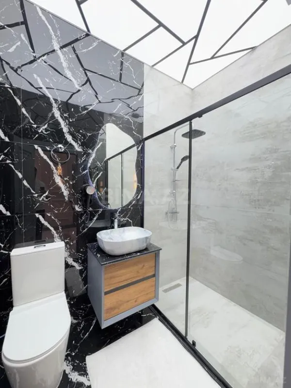 Satılır 4 otaqlı həyət evi 160 m²