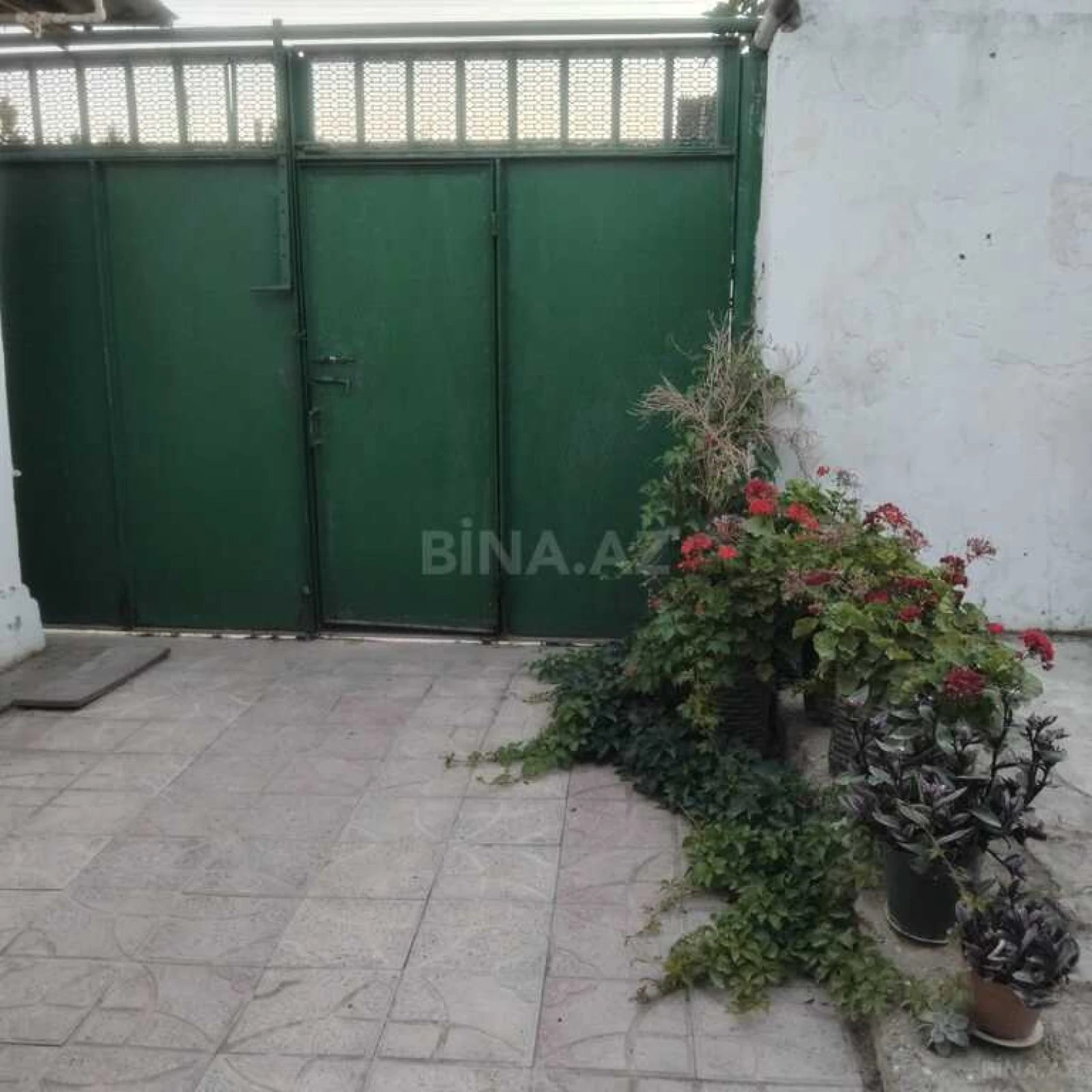 Satılır 7 otaqlı həyət evi 180 m²