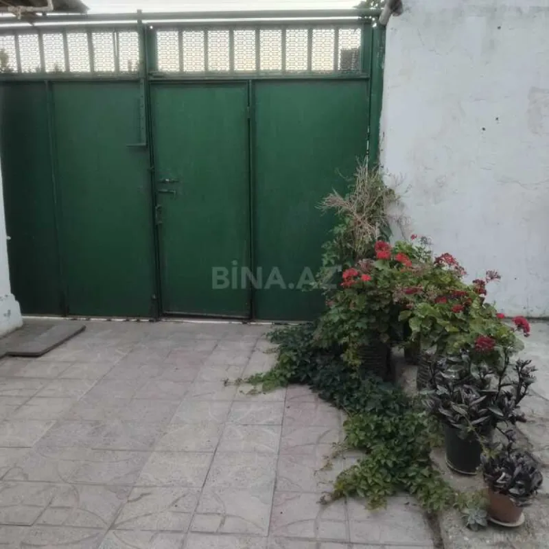 Satılır 7 otaqlı həyət evi 180 m²