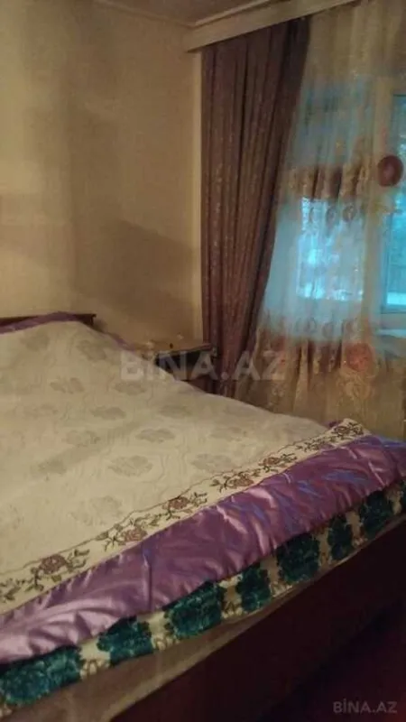 Satılır 7 otaqlı həyət evi 180 m²