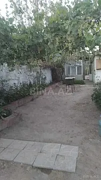 Satılır 7 otaqlı həyət evi 180 m²