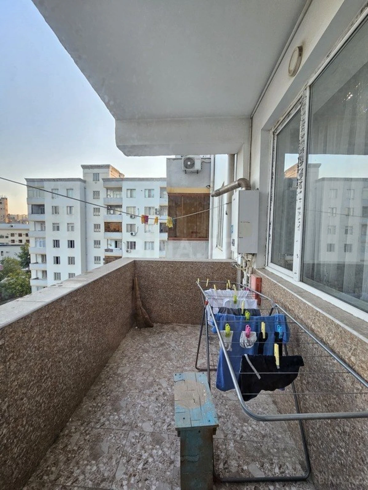 Satılır 3 otaqlı mənzil 112 m²