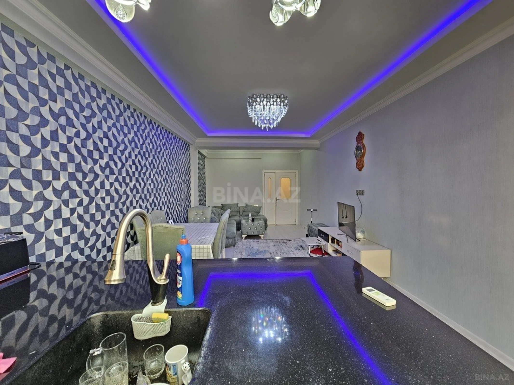 Satılır 3 otaqlı mənzil 112 m²