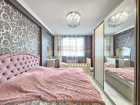 Satılır 3 otaqlı mənzil 112 m²