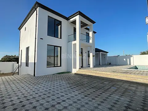 Satılır 5 otaqlı həyət evi 250 m²