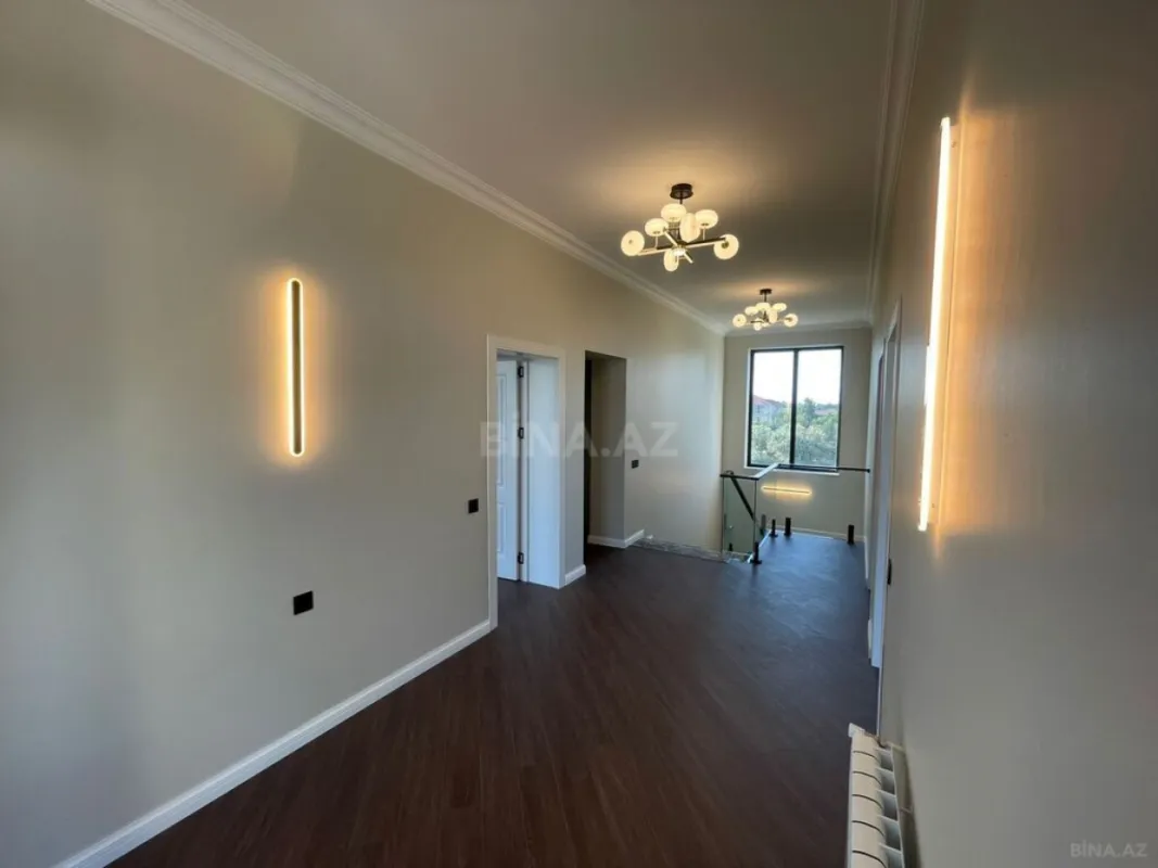 Satılır 5 otaqlı həyət evi 250 m²