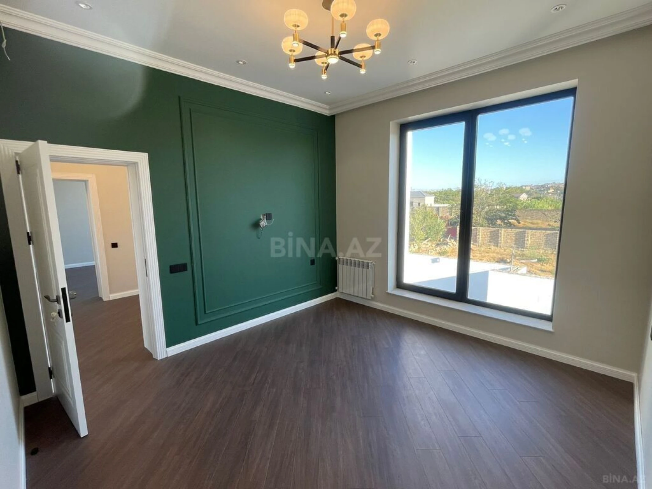 Satılır 5 otaqlı həyət evi 250 m²