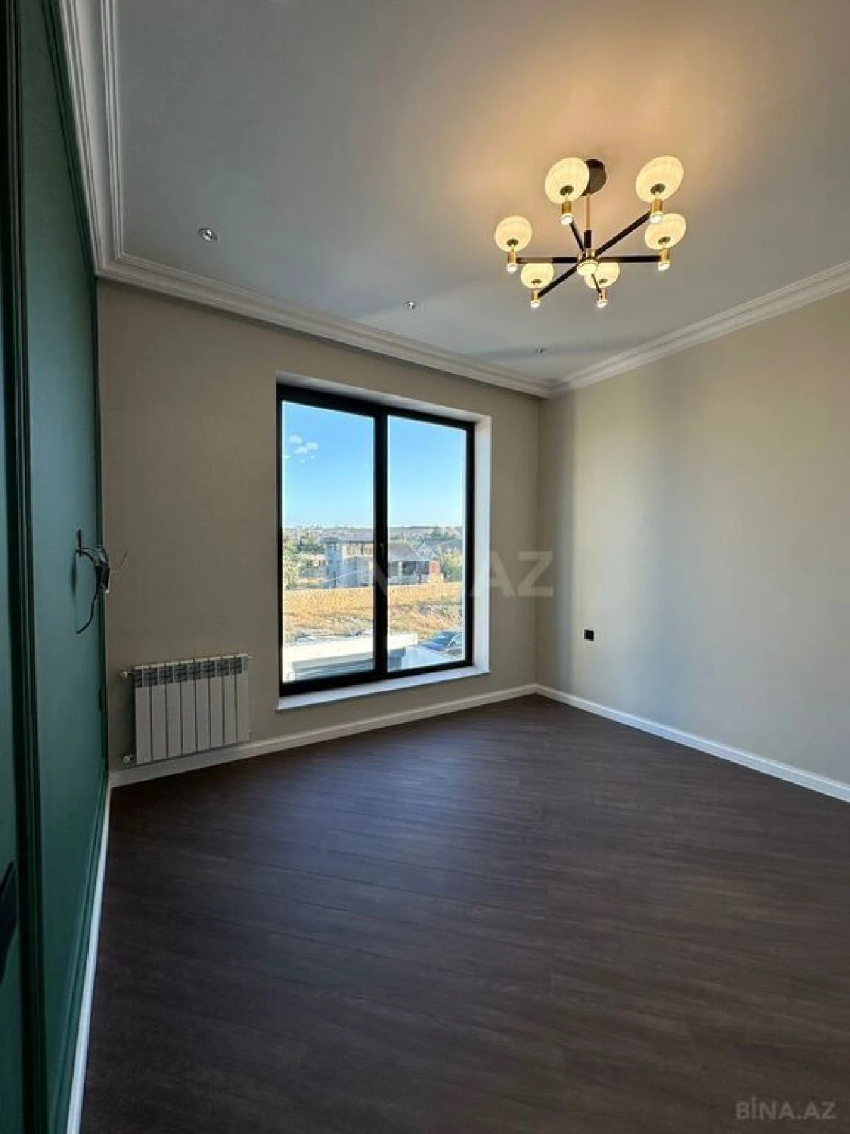 Satılır 5 otaqlı həyət evi 250 m²