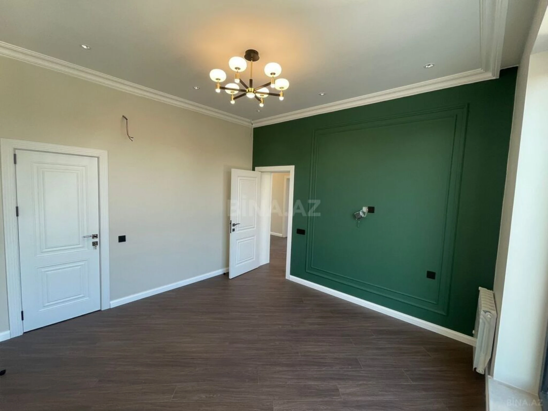 Satılır 5 otaqlı həyət evi 250 m²