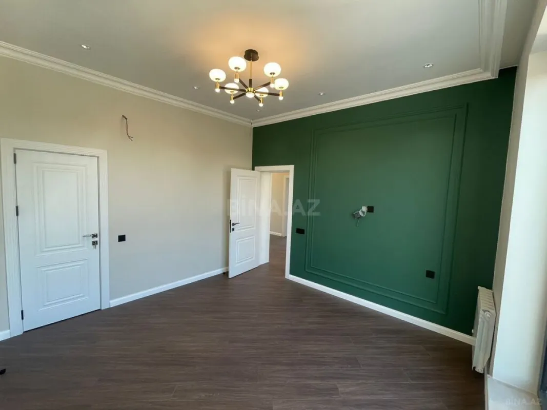 Satılır 5 otaqlı həyət evi 250 m²