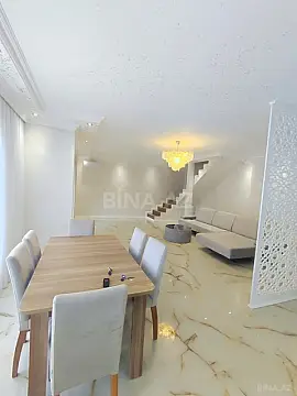 Satılır 4 otaqlı mənzil 130 m²