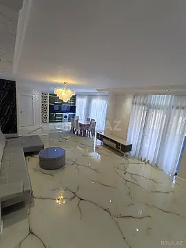 Satılır 4 otaqlı mənzil 130 m²