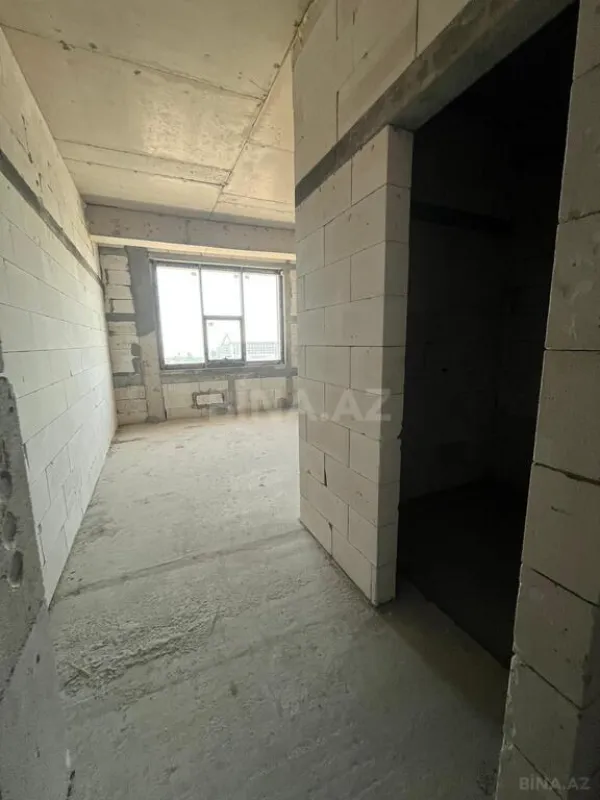 Satılır 3 otaqlı mənzil 140 m²