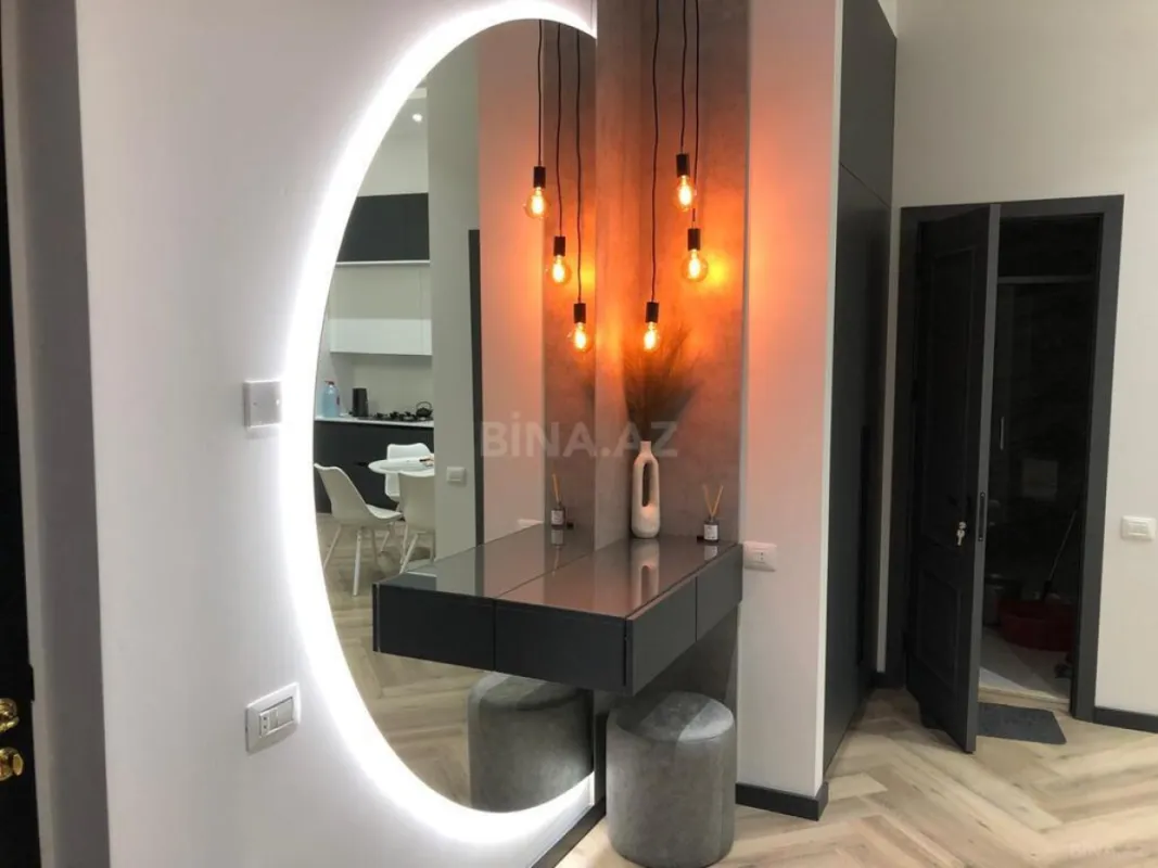 Kirayə verilir 2 otaqlı mənzil 65 m²