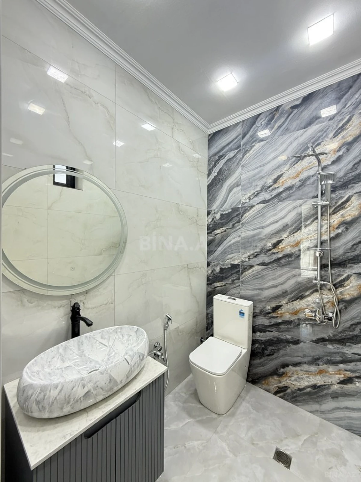 Satılır 4 otaqlı həyət evi 160 m²