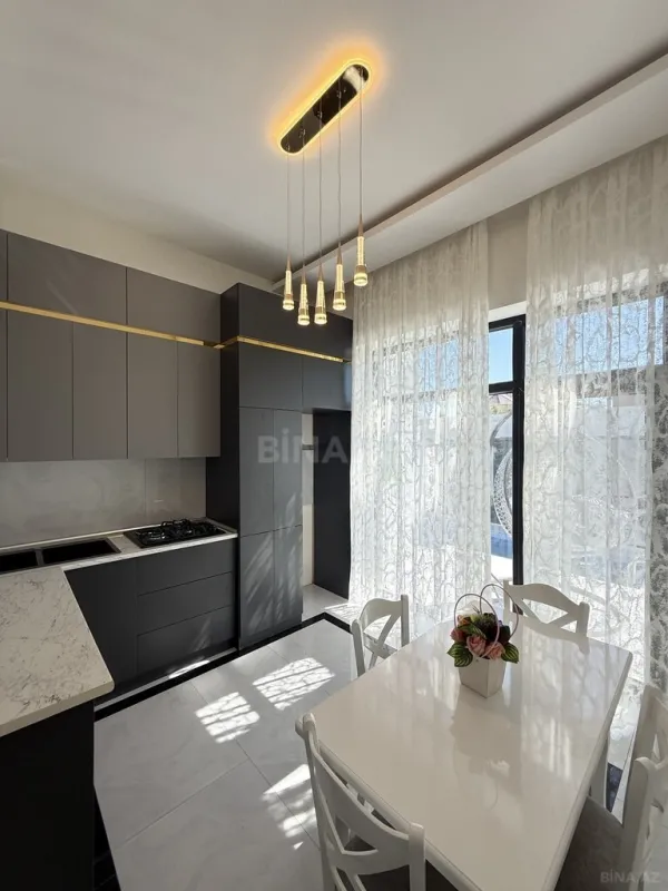 Satılır 4 otaqlı həyət evi 160 m²