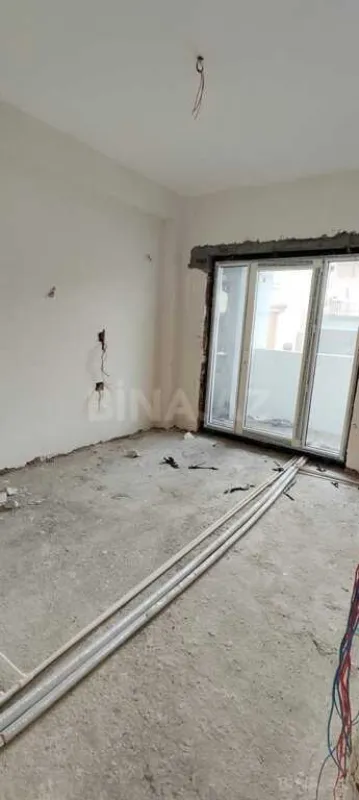 Satılır 2 otaqlı mənzil 74 m²