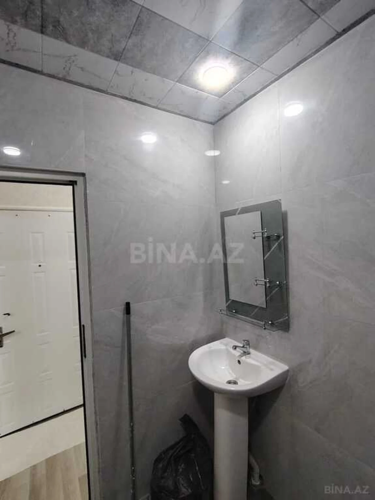 Satılır 2 otaqlı mənzil 55 m²